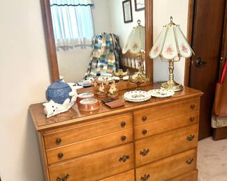 maple dresser with mirror