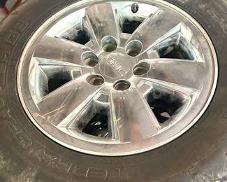 265/65R 16 tires
