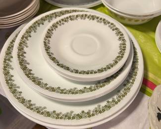 Corelle Spring Blossom Green ( Daisy Chain) dishes