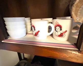 vintage pyrex , vintage mugs