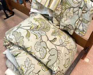 queen comforter