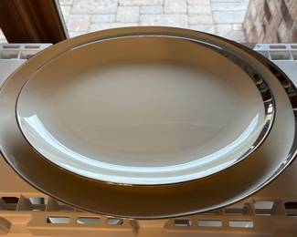 Large Severing Platter = Crescent Pattern 