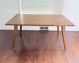 59 WestElmVersaDiningTable
