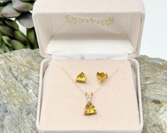 2 10KYellowGoldCitrineDiamondTrillionPendantNecklaceEarrings