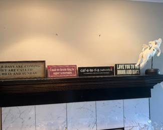 Farmhouse signs, home décor & decorative accessories