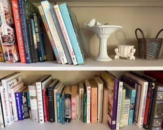 Large selection of books, cookbooks & home library titles