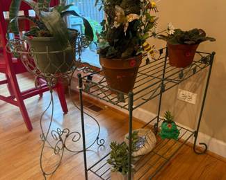 Live plants, decorative plant stands & garden décor