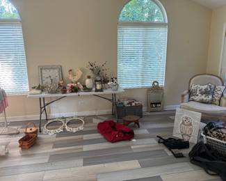 Home décor, accent furniture, mirrors & decorative accessories!