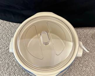 Vintage Rival CrockPot Slow Cooker Blue Floral Pattern, Model or , . Qt third image