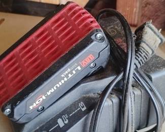 Bosch V SlimPack Battery and Charger Set