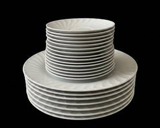 Gibson Houseware White Swirl Porcelain Dinnerware pcs set