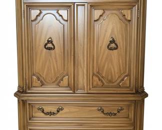 Thomasville Decorum Collection Italian Provincial Armoire