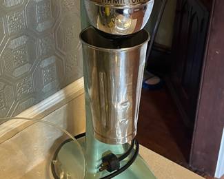 Hamilton Beach DrinkMaster milkshake mixer