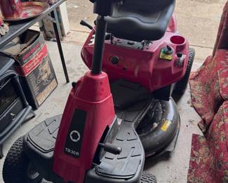 Troy-Bilt Riding Lawnmower