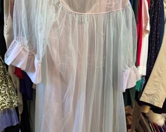 Vintage Women's Clothing