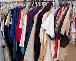 Vintage Women's Clothing
