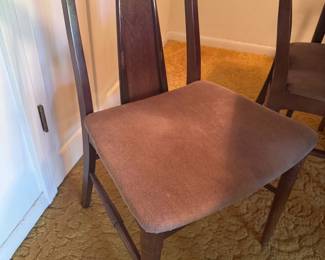 Danish MCM Dining Table with 2 leaves, 6 chairs
