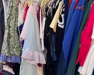 Vintage Women's Clothing