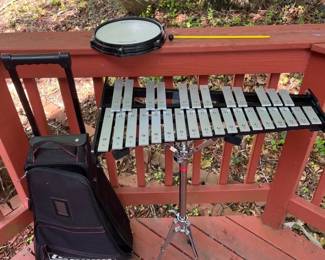 Ludwig Student Xylophone wCase, Stand, and Practice Pad