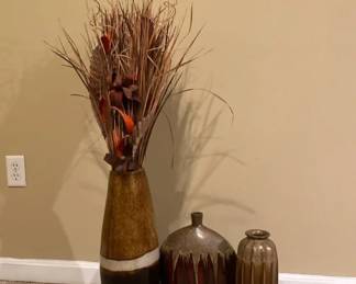 Decorative Brown Pottery Vases featuring Rustic Glaze