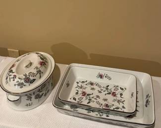 Andrea by Sadek Buckingham Pattern Porcelain 3Pc Serving Bakeware Set Floral