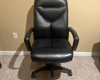 Black Leather HighBack Executive Office Chair