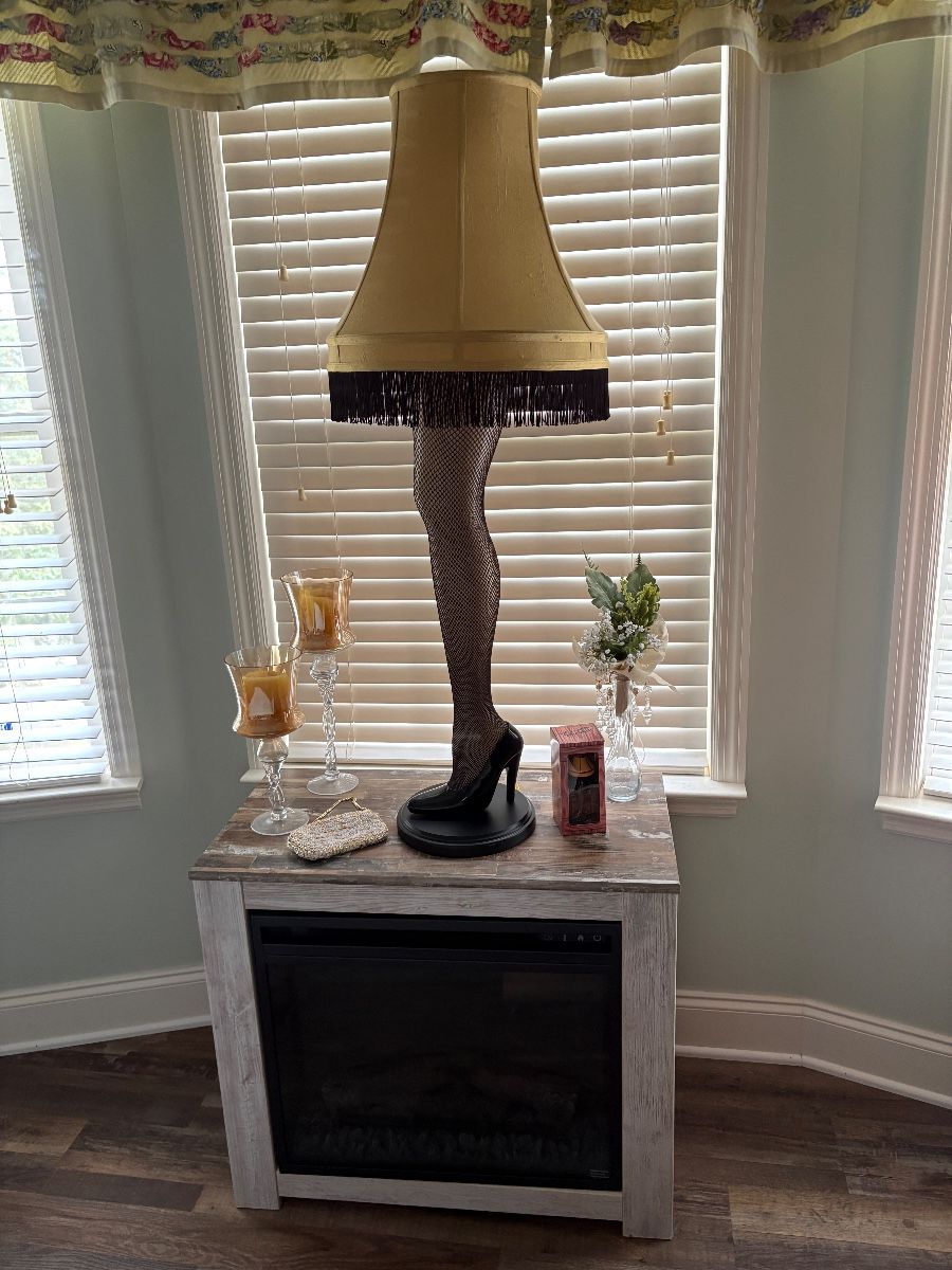 Leg Lamp and Leg Lamp Ornament 