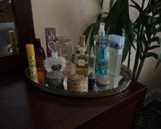 Oval Mirror Teay with Cologne Bottles