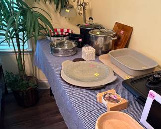 Over 18 Pampered Chef Items: Kitchen Gadgets, Stoneware, Cookware and Grilling Items