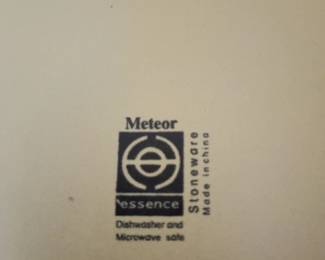 Modern dishware label  dishwasher safe