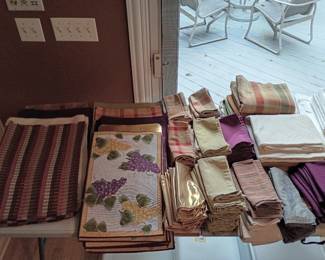 Placemats and napkins