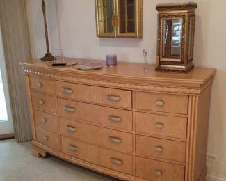 Chest of drawers , matching