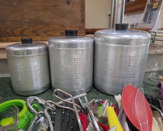 Aluminum canisters