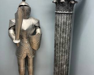 2 metal Knights are avaible