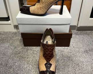 Womens crocodile and alligator shoes size 8.5