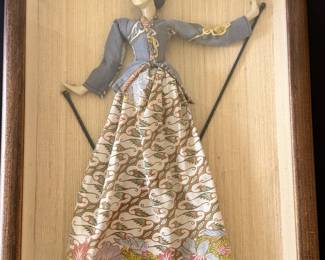 Female puppet 