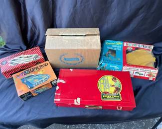 Vintage Games And Toys Including An Erector Set