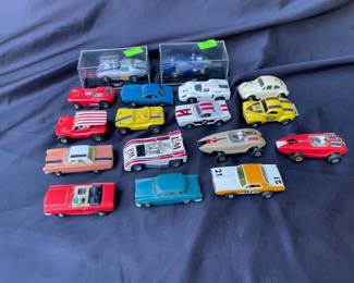 Small Lot Of Vintage Slot Cars