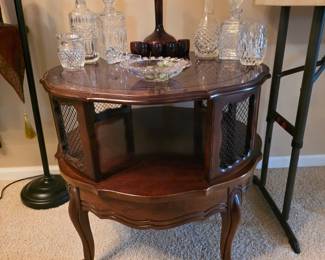 Round French Table Chicken Wire Mesh Provincial Louis XVI Regency Country Victorian Georgian Coffee Side End Cabriole Queen Anne Accent Boho
