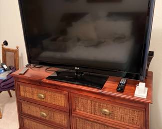 Rattan dresser, large mirror, Tv