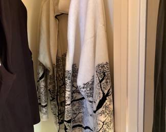 Fleece zipper with forest design