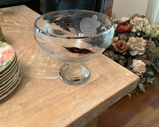 Glass bowl, etching and silver