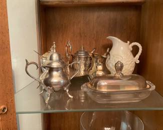 Serving pieces