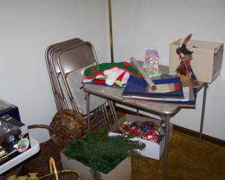 CARD TABLE & CHAIRS, HOLIDAY ITEMS