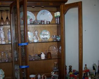 MORE COLLECTIBLE GLASS & CHINA