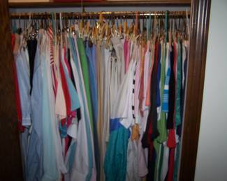 LADIES' CLOTHING