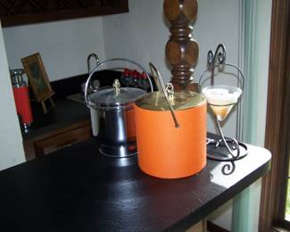ICE BUCKETS