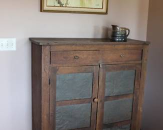Nice 6 tin pie safe. Great condition.