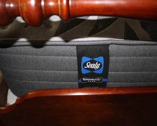 Fresh Sealy mattress (king)