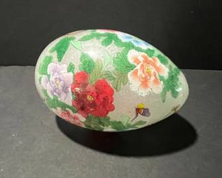 Chinese Famille Rose Porcelain Egg with Floral Motif